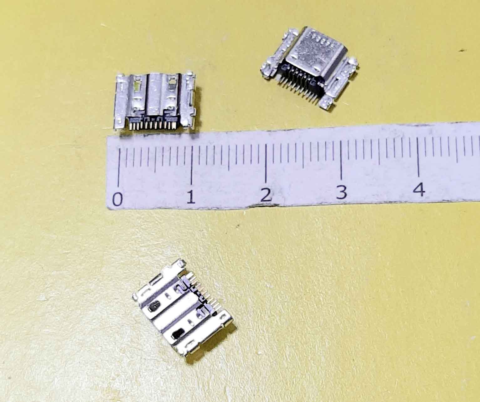 30.1. Micro usb B11-T311